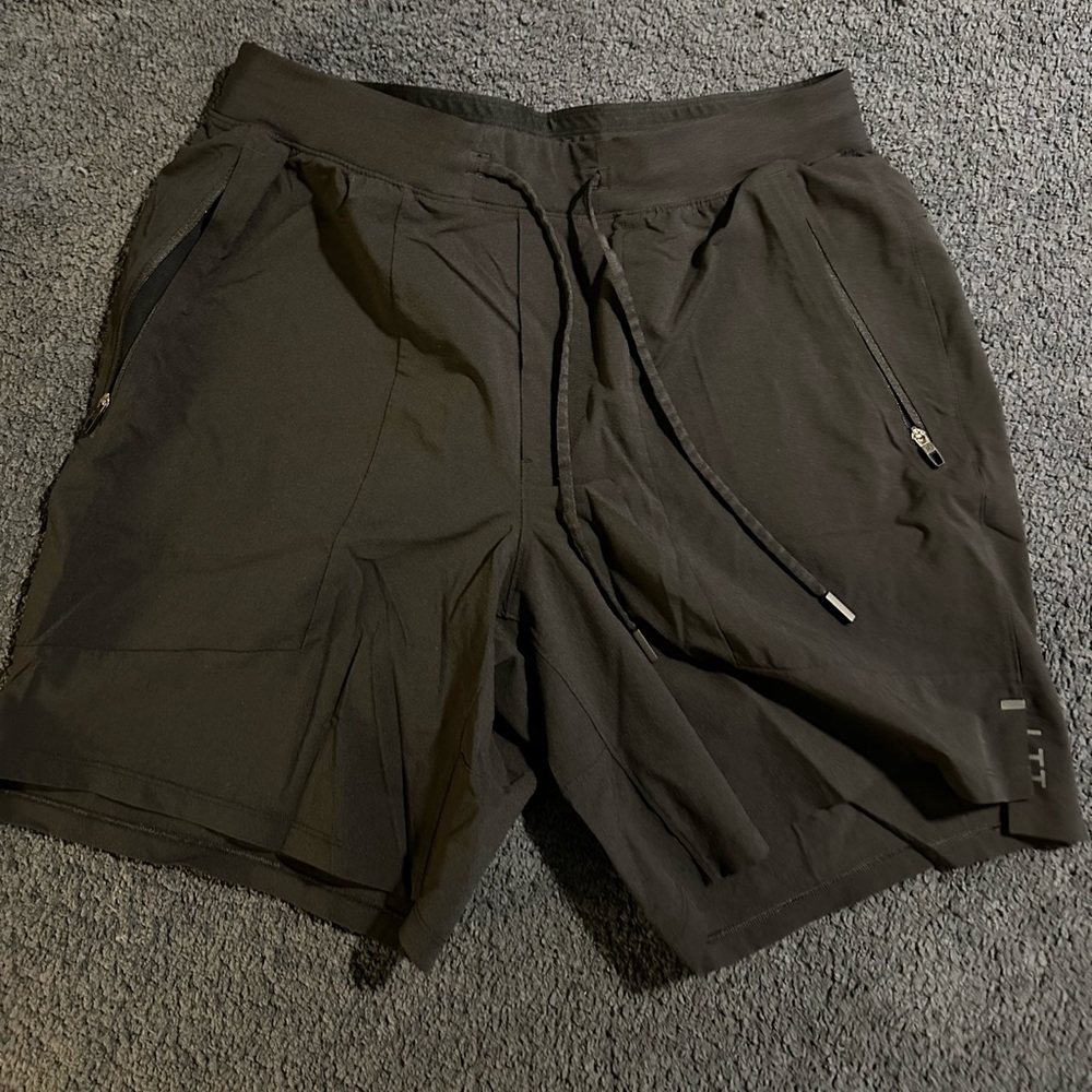 Lululemon Training Shorts w/ liner Sz. M 
7 inch length